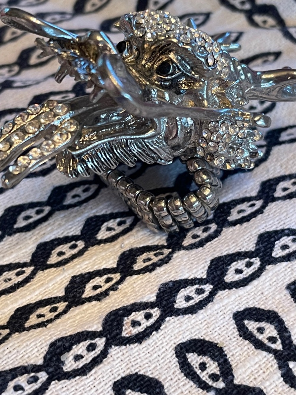 Silver Tone Rhinestone Dragon ring - Picture 5 of 8